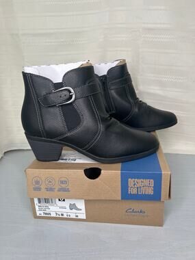 Clarks Emily2 Opal Womens Heeled Leather Ankle Boots Black Size 7.5M NEW